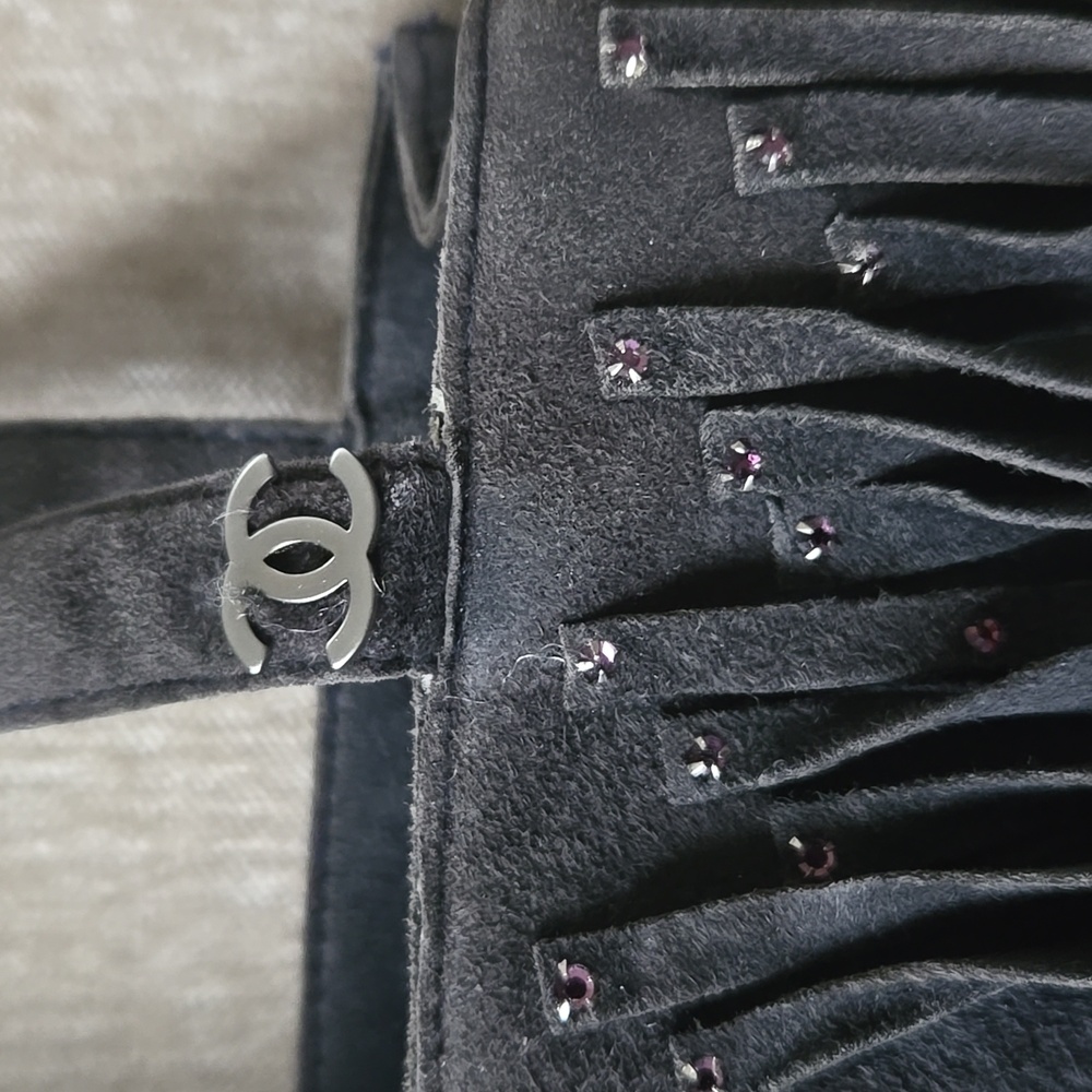 Chanel Fringe Black Bag - Picture 2 of 12